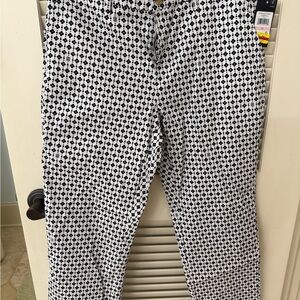 Tommy Hilfiger Black and White Geometric Capris
